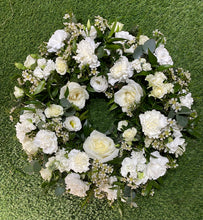 Load image into Gallery viewer, Wreath