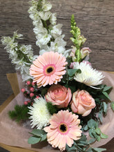 Load image into Gallery viewer, Florist’s Choice
