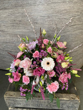 Load image into Gallery viewer, WOW Florist’s Choice
