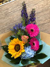 Load image into Gallery viewer, Bright Florist Choice
