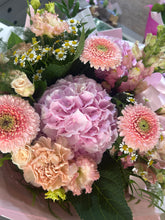Load image into Gallery viewer, Florist Choice “Pinks”
