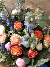 Load image into Gallery viewer, Florist’s Choice
