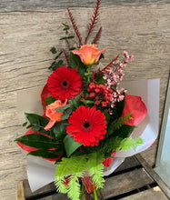 Load image into Gallery viewer, Mini Romance
