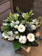 Load image into Gallery viewer, Neutral Florist Choice
