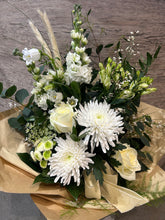 Load image into Gallery viewer, Neutral Florist Choice
