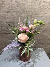 Load image into Gallery viewer, Your a Star Vase

