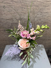 Load image into Gallery viewer, Your a Star Vase
